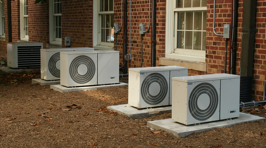 AC
